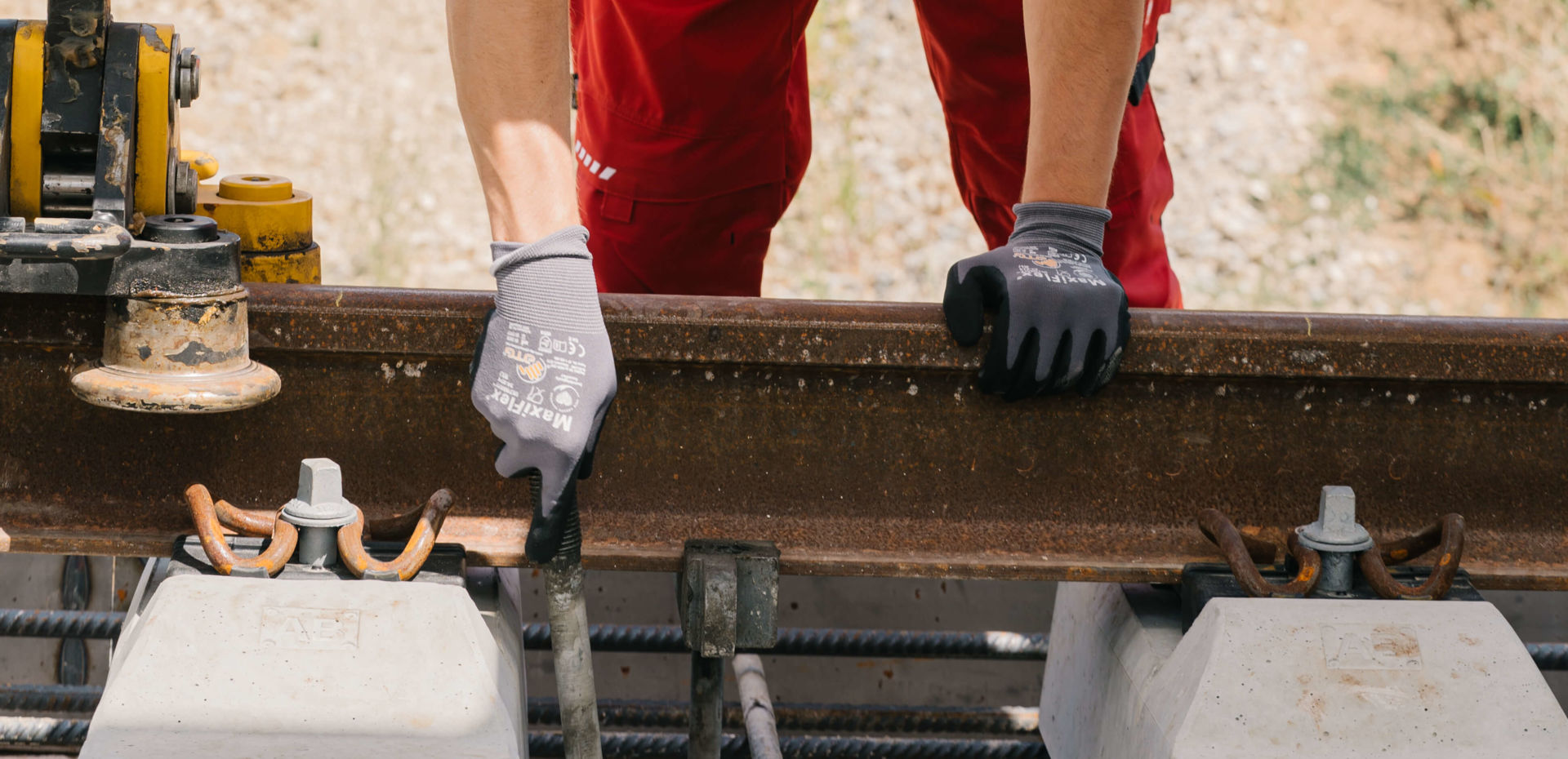 RhoMAT Semiautomated track alignment system Rhomberg Sersa